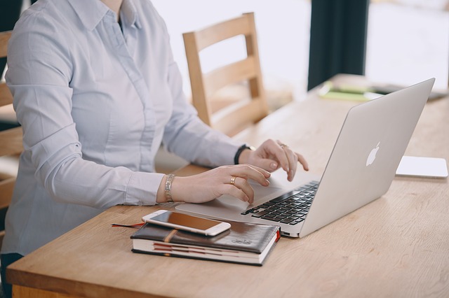 How do you write SEO friendly web copy?